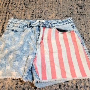 Judy Blue flag shorts